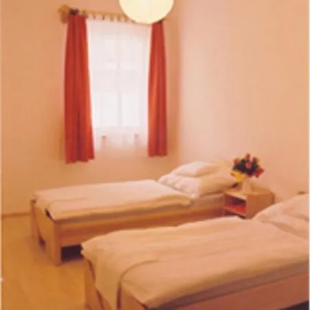 Rézkakas 3*
