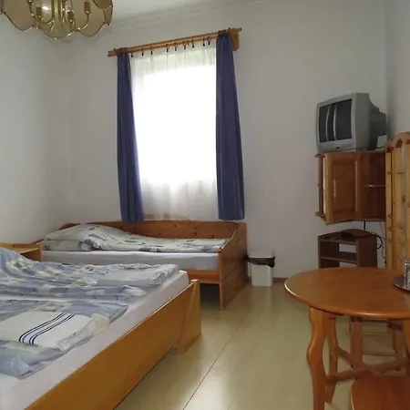 Rezkakas Fogado Bed & Breakfast