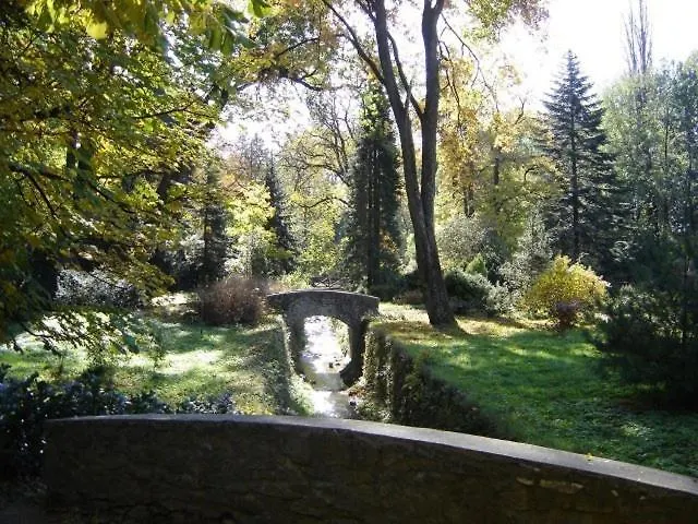 Bed and Breakfast Rezkakas Fogado